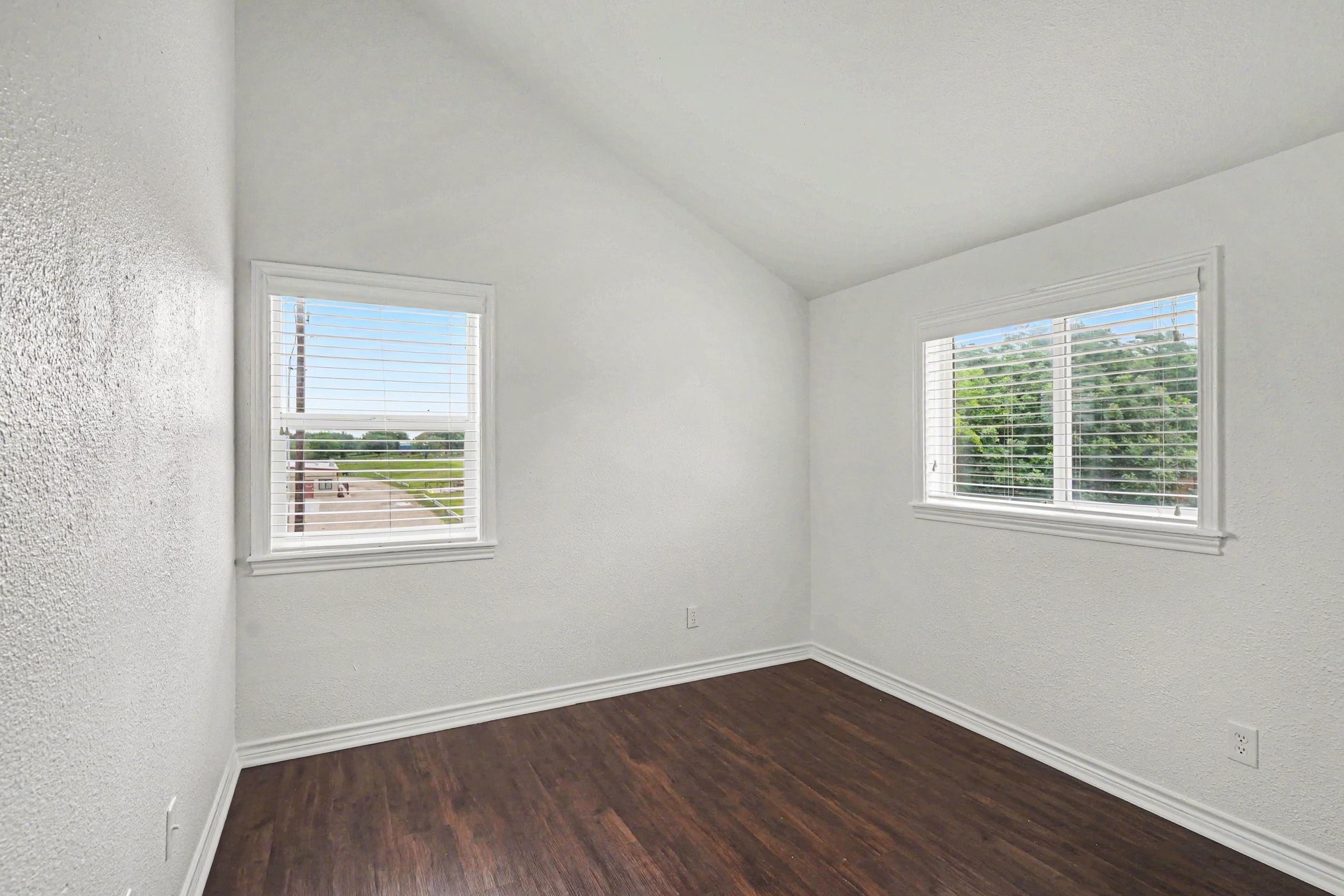 416 S Madison Place Ponder TX 76259