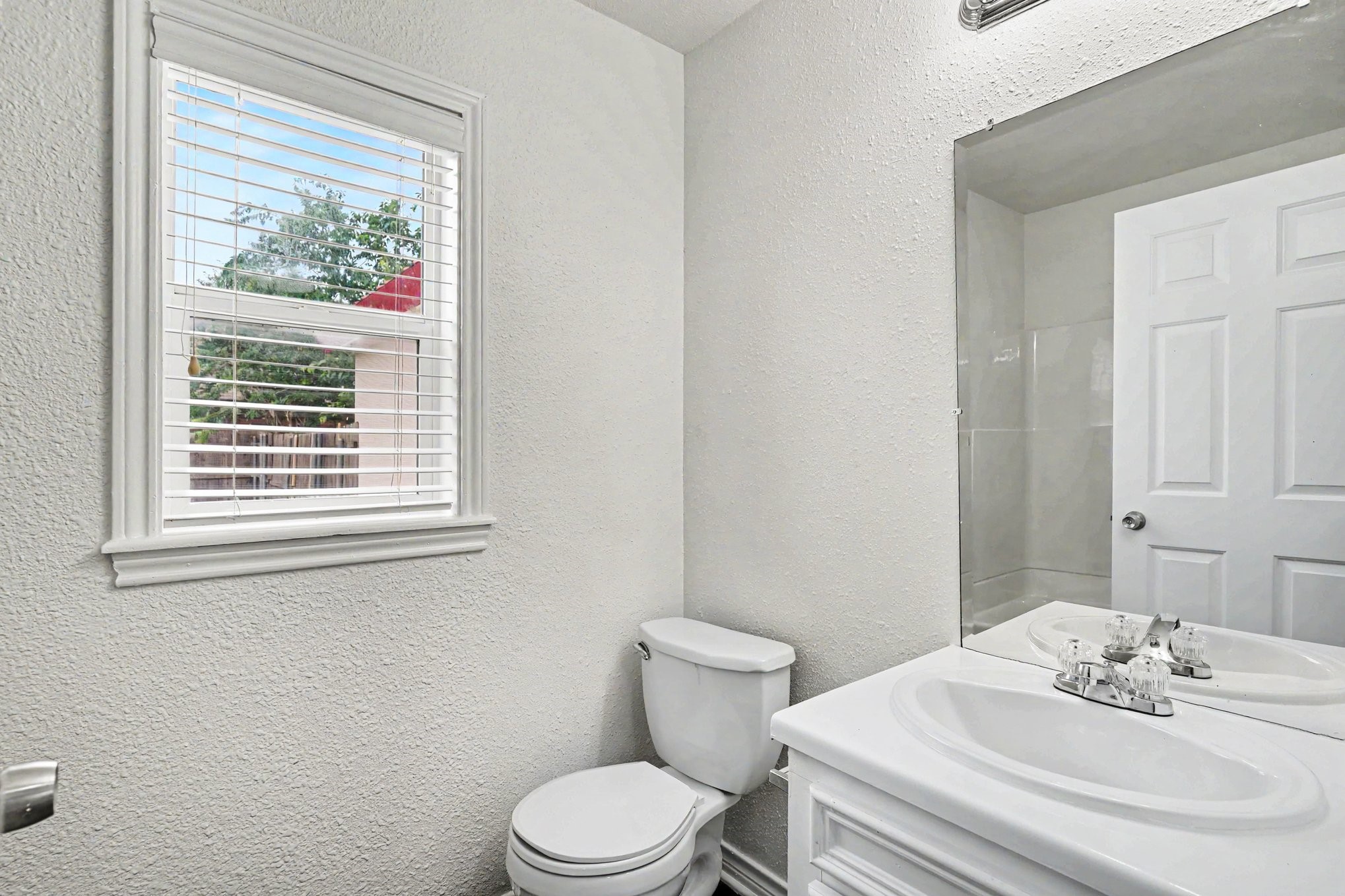 416 S Madison Place Ponder TX 76259