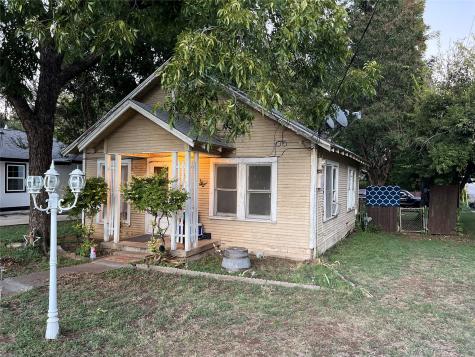 924 Sunnyside Avenue Cockrell Hill TX 75211