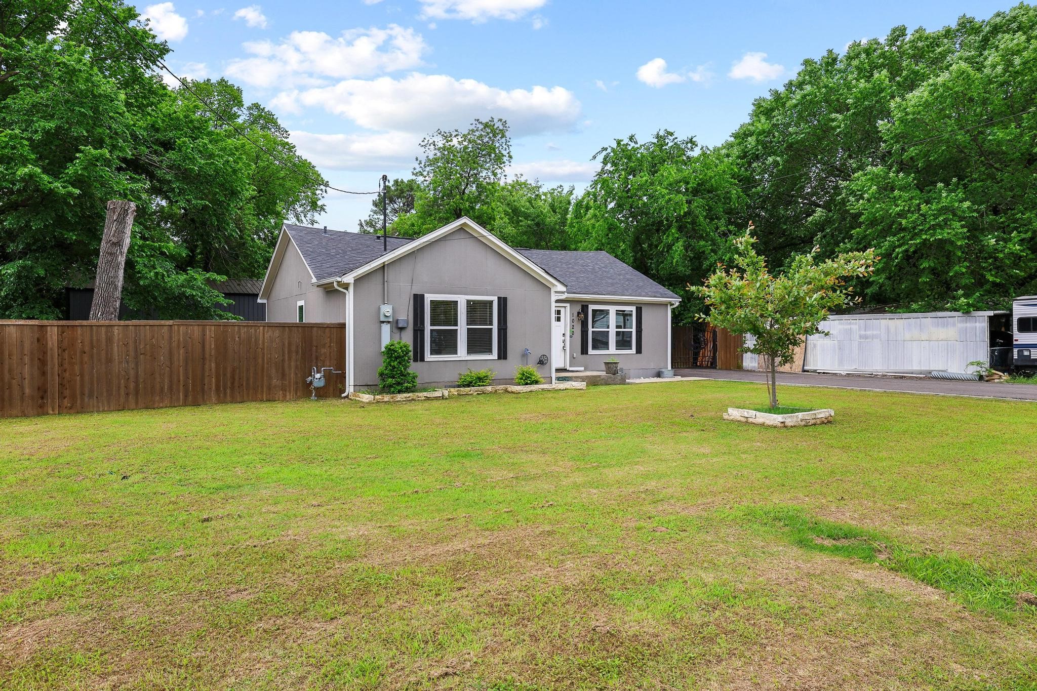 1020 W Ford Street Denison TX 75020