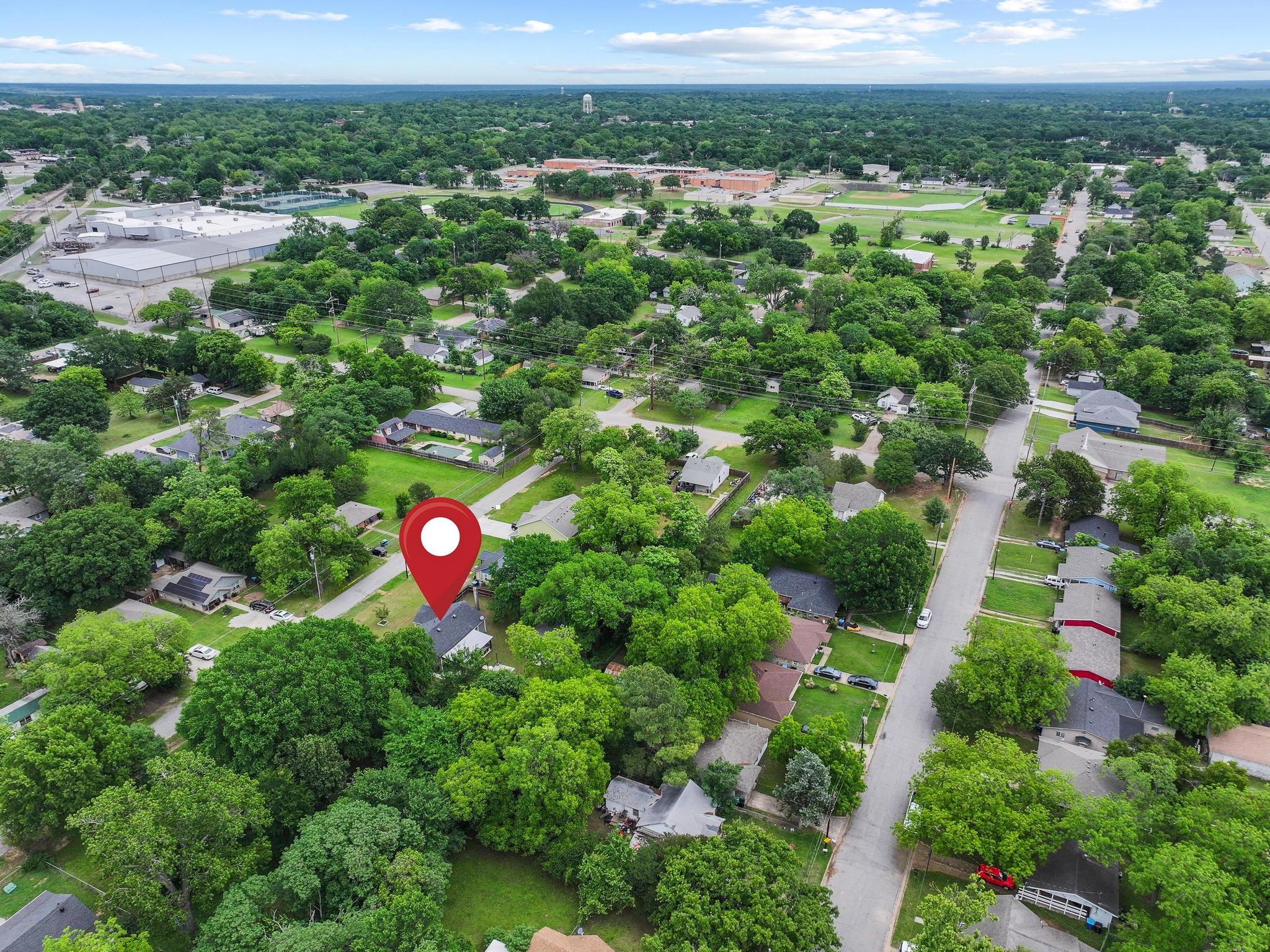 1020 W Ford Street Denison TX 75020