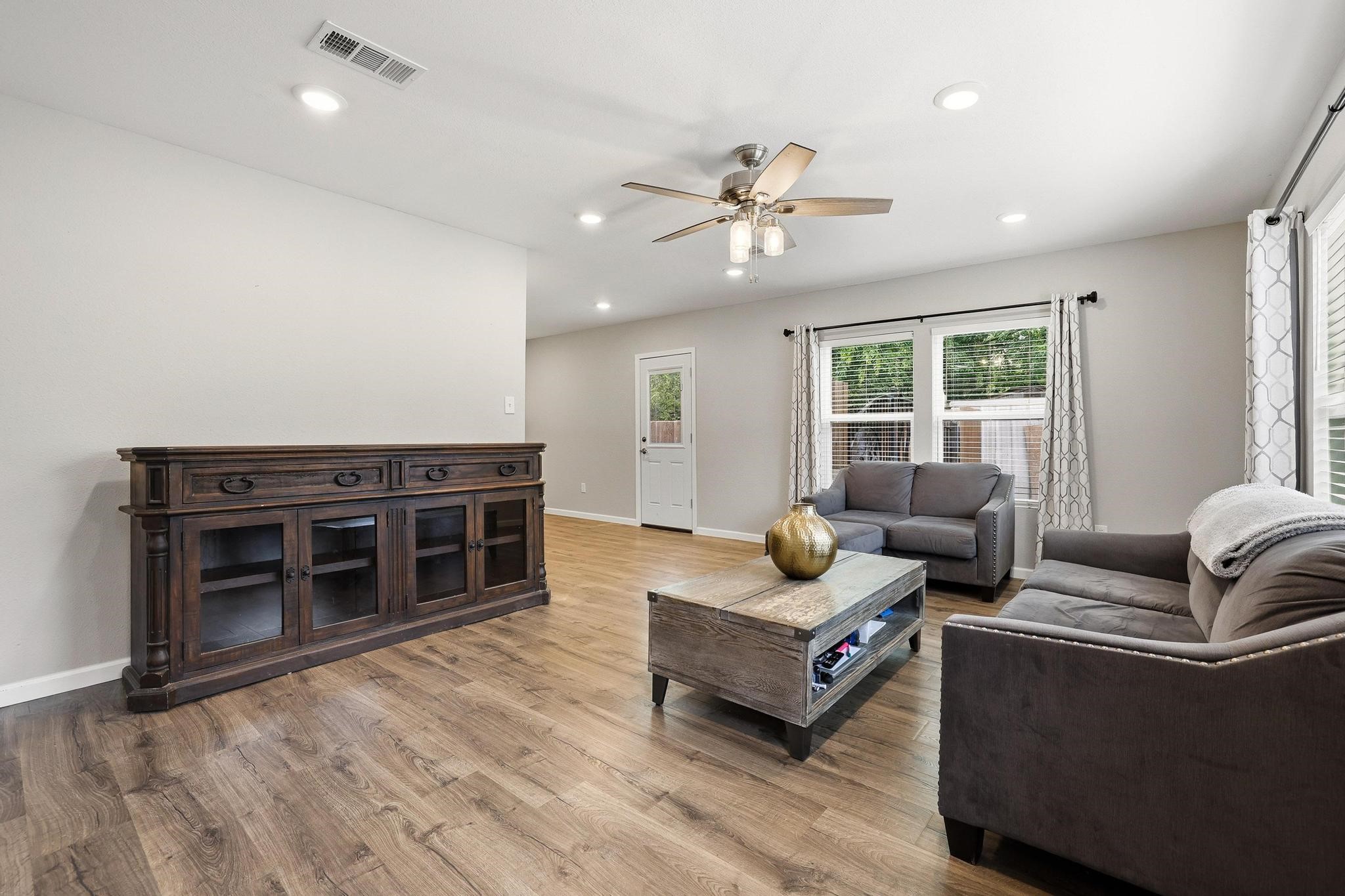 1020 W Ford Street Denison TX 75020