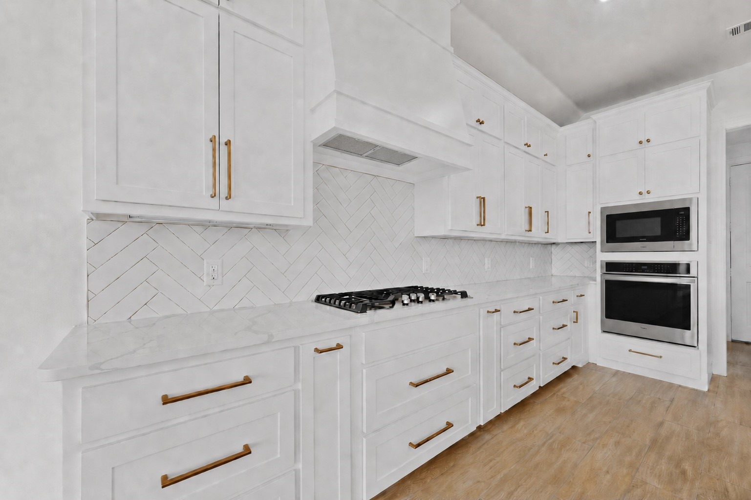 10813 Alta Sierra Drive Benbrook TX 76126