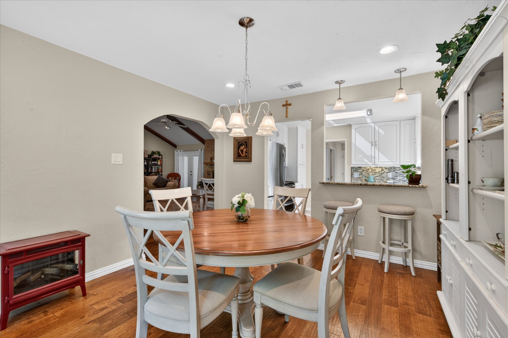 2400 Kings Country Drive Irving TX 75038