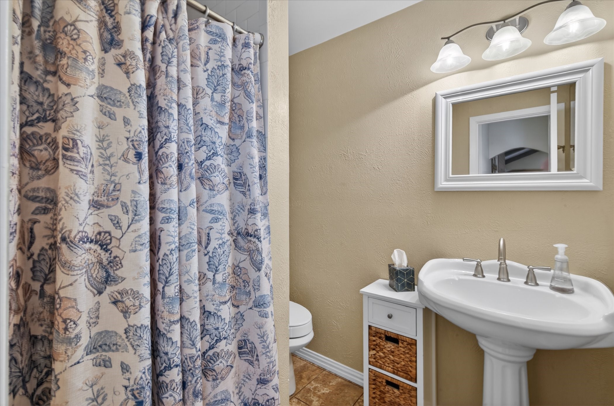 2400 Kings Country Drive Irving TX 75038