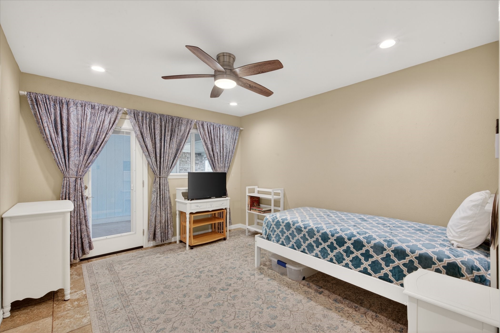 2400 Kings Country Drive Irving TX 75038