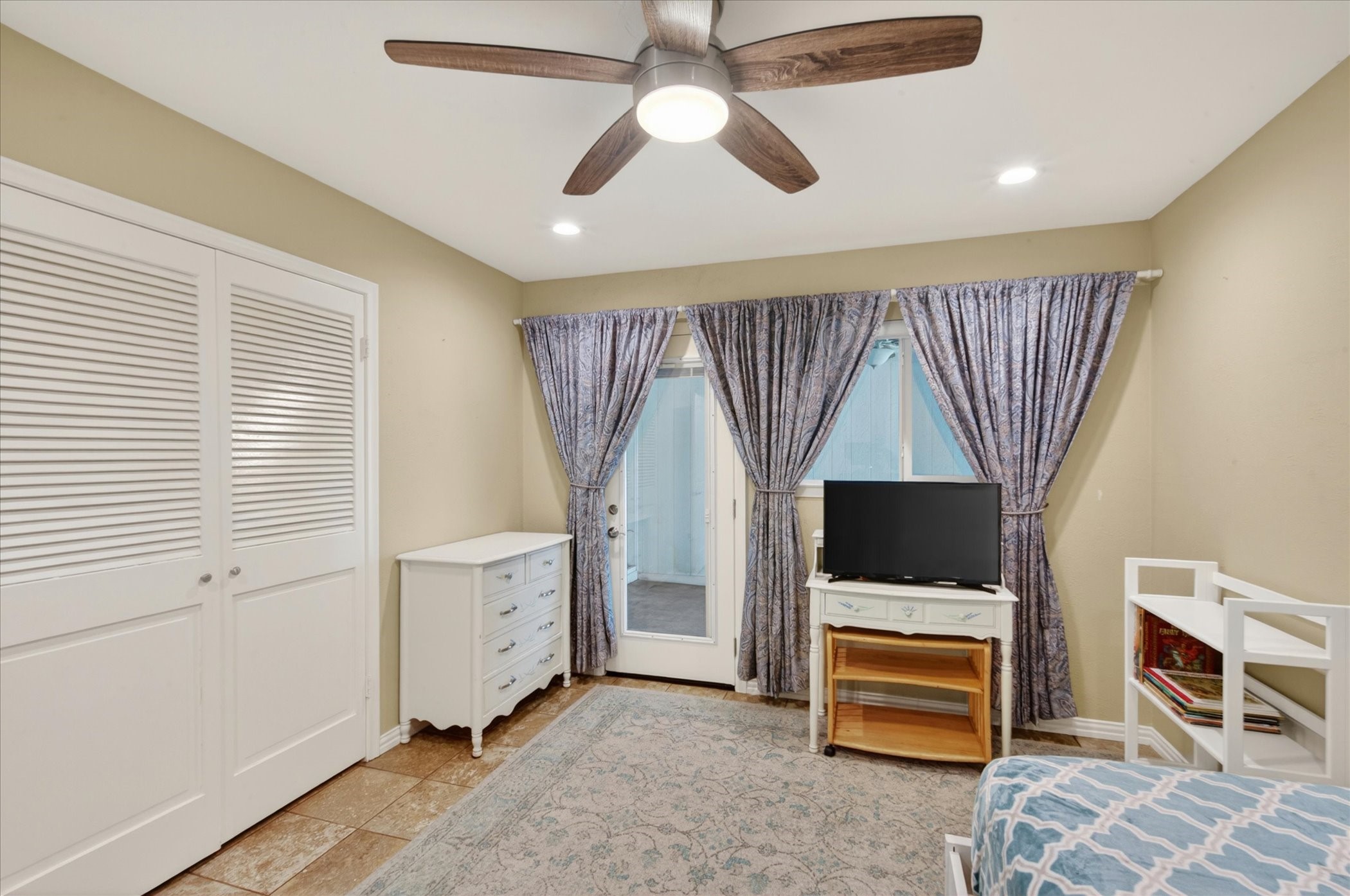 2400 Kings Country Drive Irving TX 75038