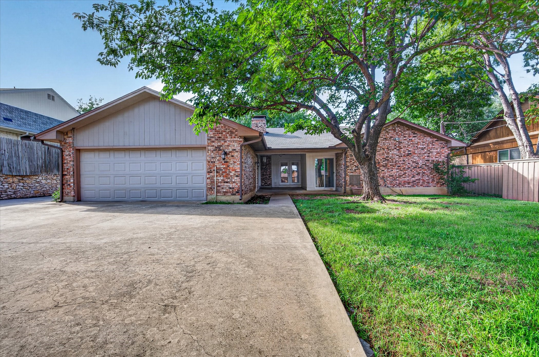 2400 Kings Country Drive Irving TX 75038