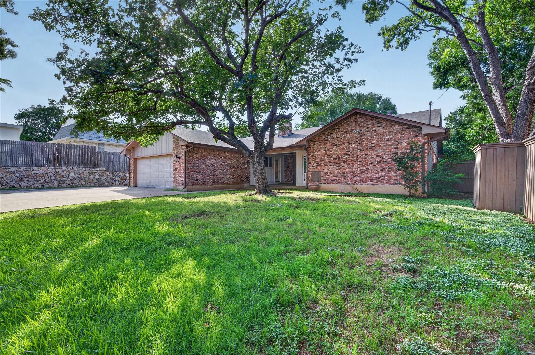 2400 Kings Country Drive Irving TX 75038