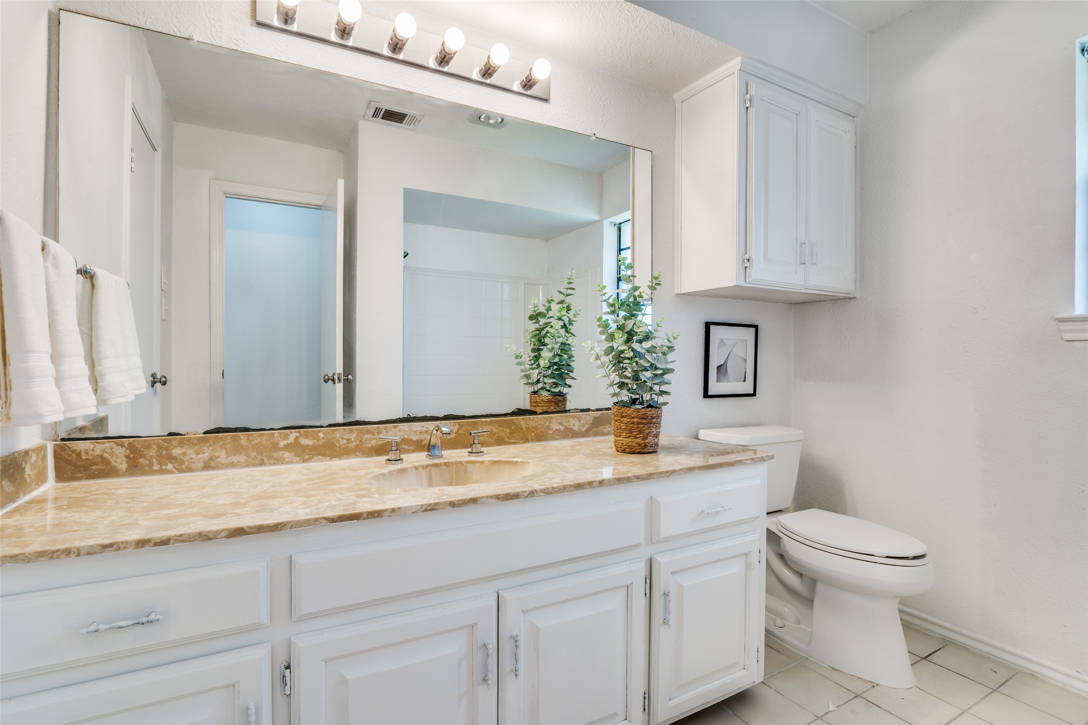 414 Willowcrest Drive Garland TX 75040