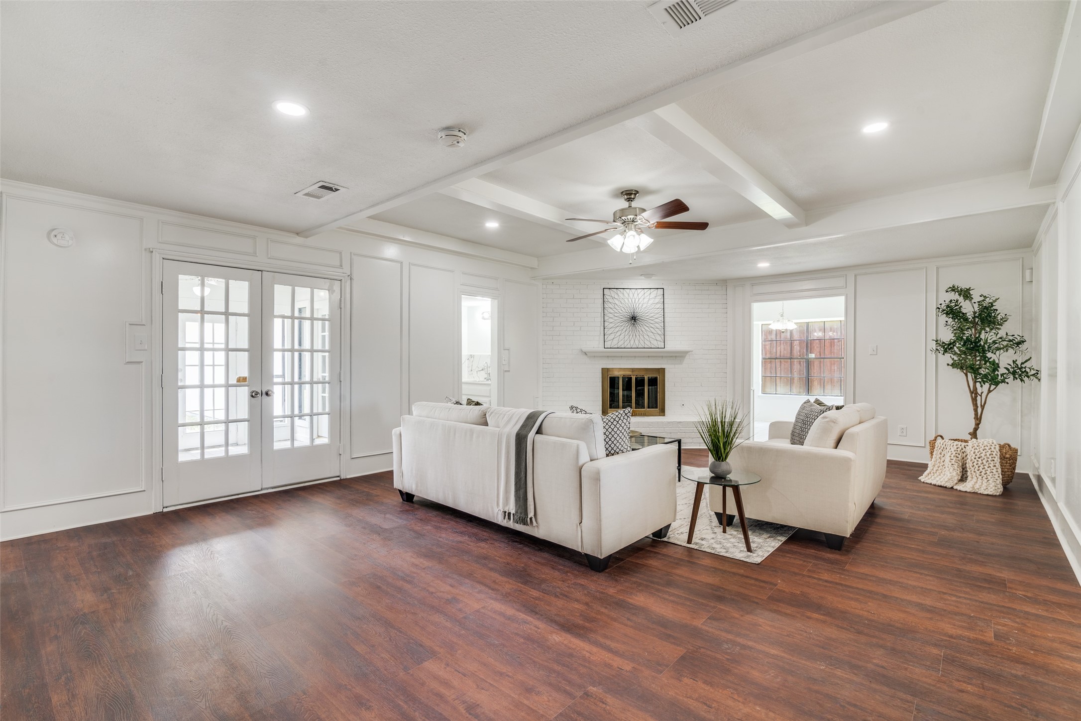 414 Willowcrest Drive Garland TX 75040