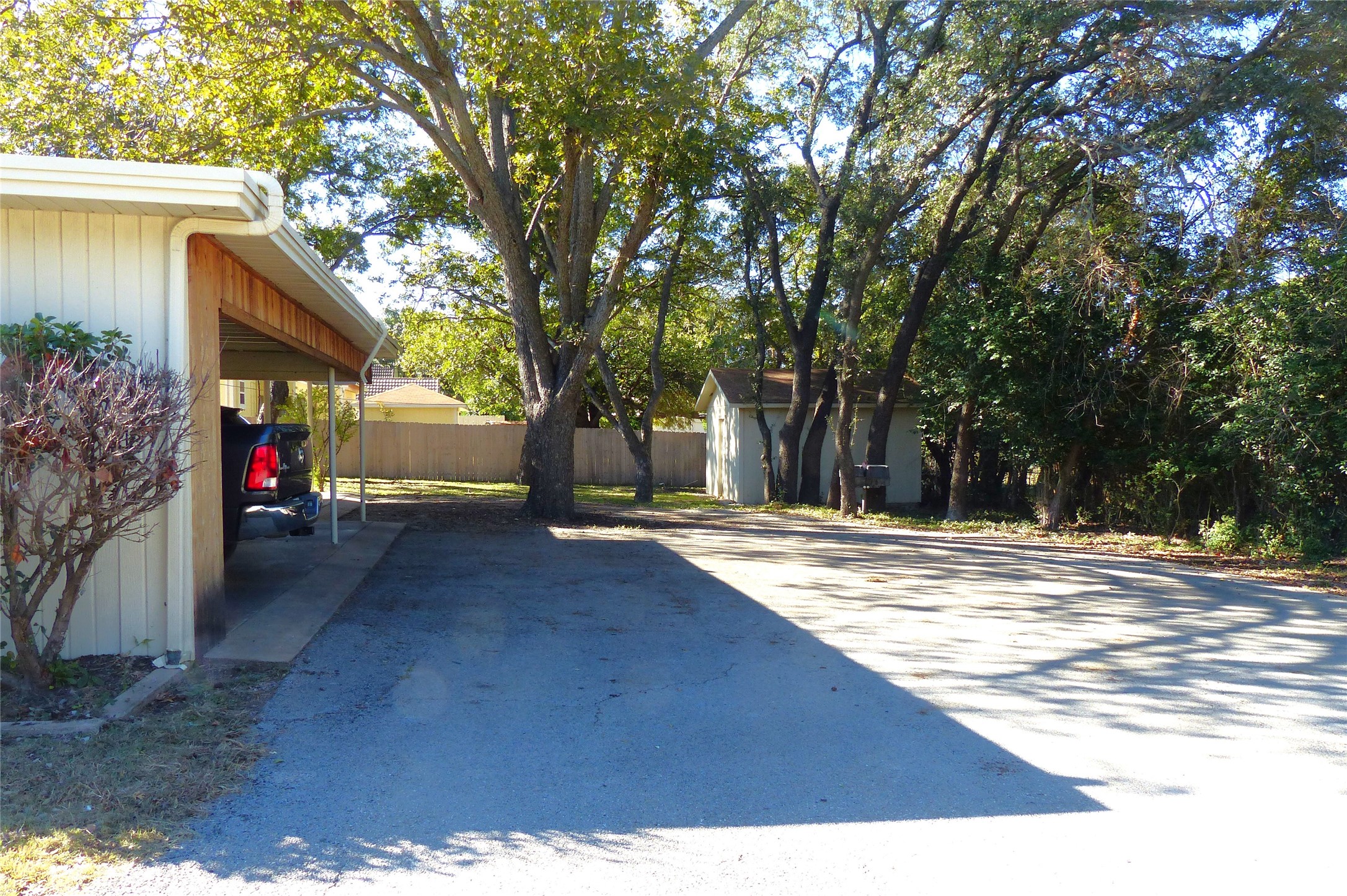 1031 11th Brady TX 76825
