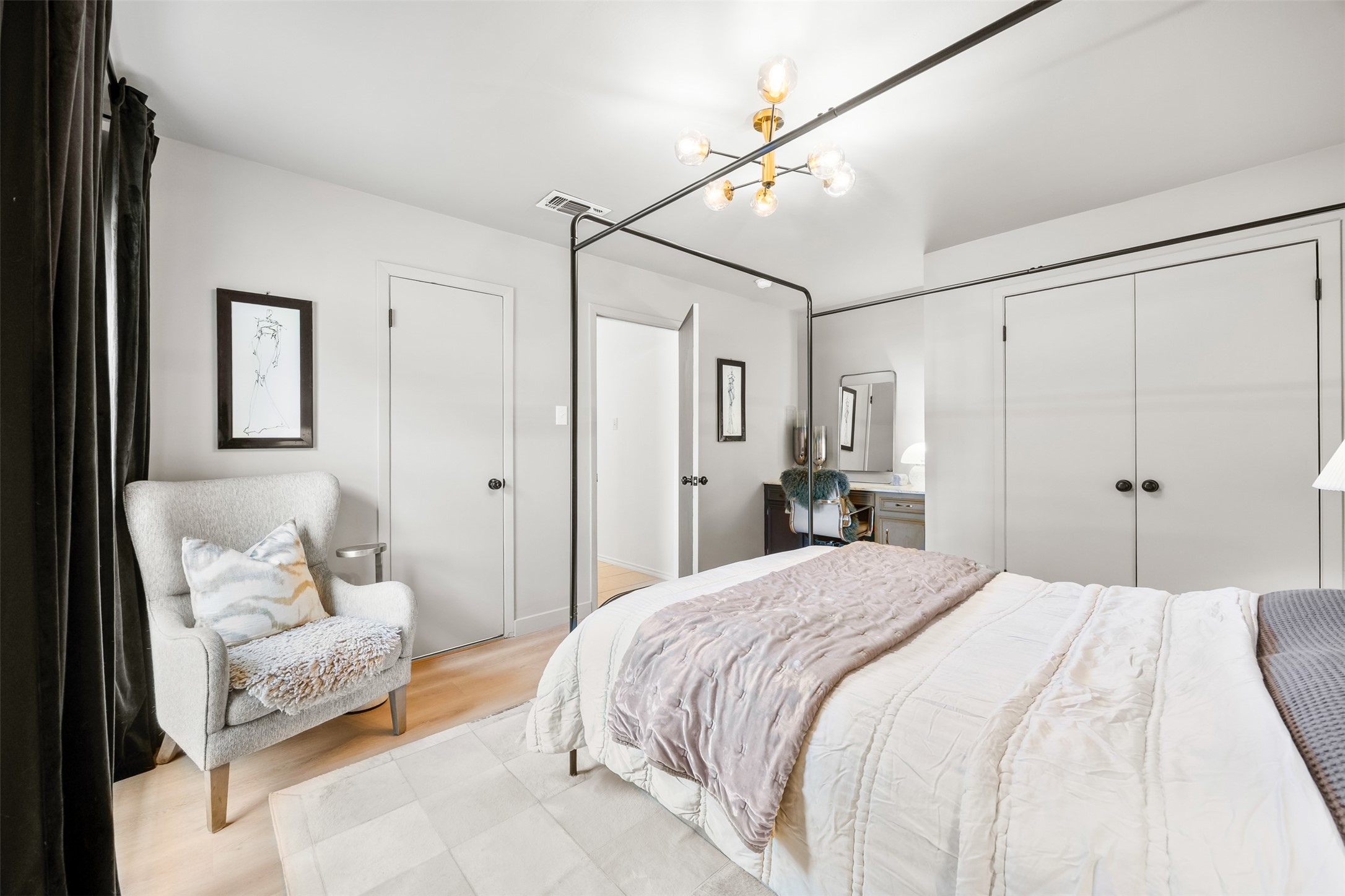 109 Hillside Drive W Burleson TX 76028
