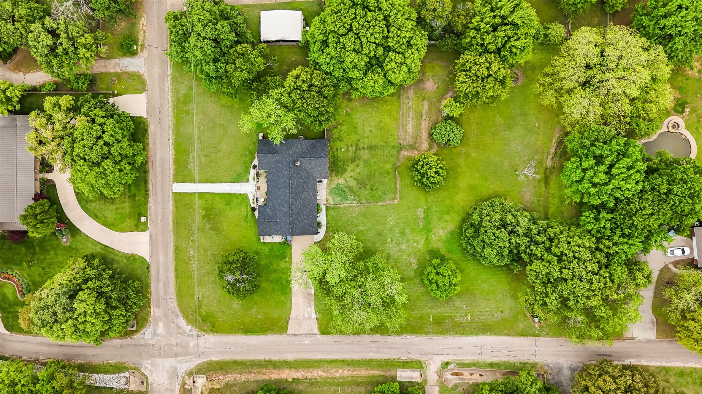 109 Hillside Drive W Burleson TX 76028