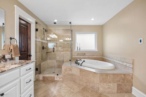 1572 Stemmons Avenue Dallas TX 75208