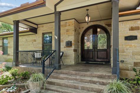 1572 Stemmons Avenue Dallas TX 75208