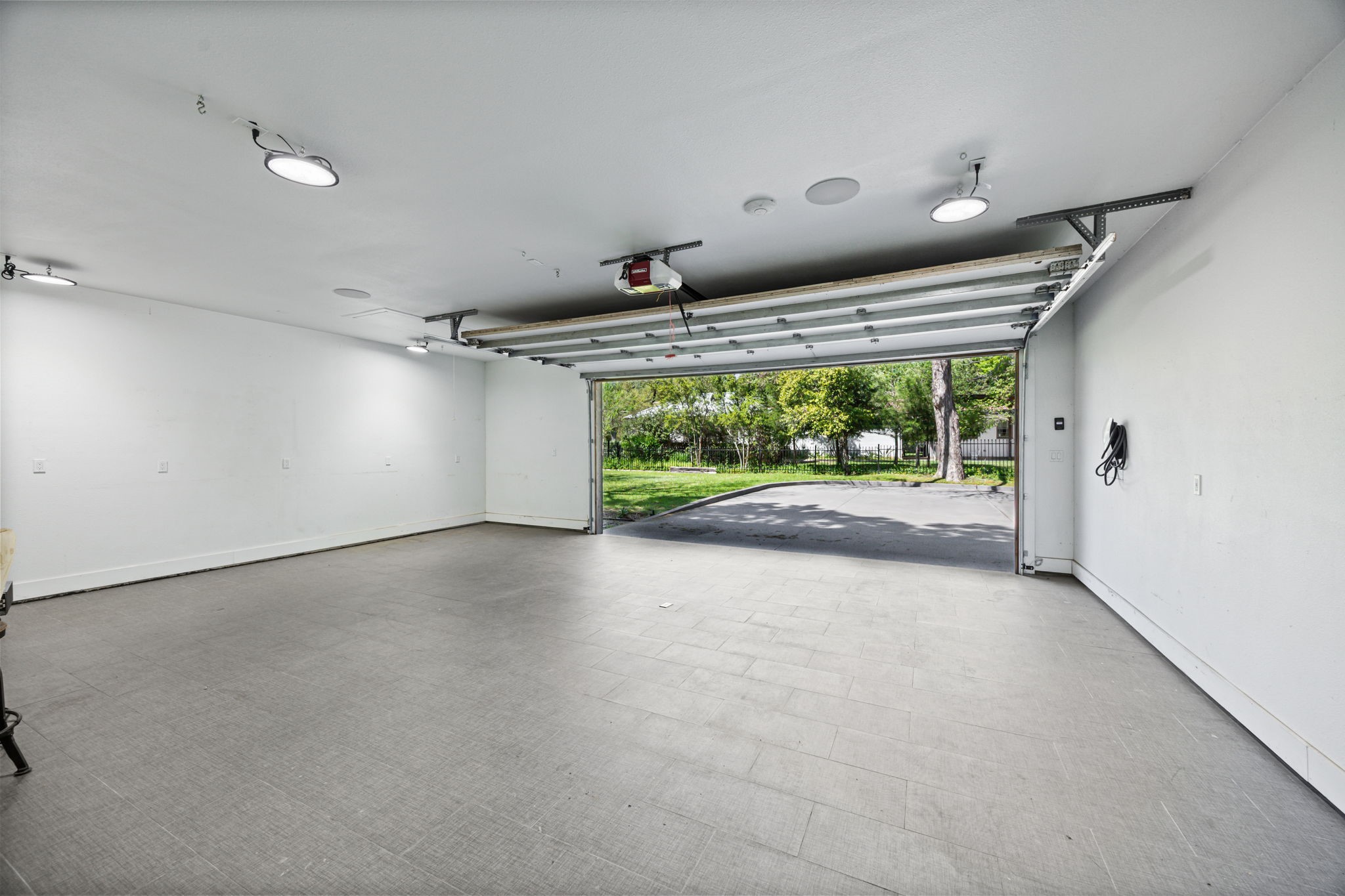 1572 Stemmons Avenue Dallas TX 75208
