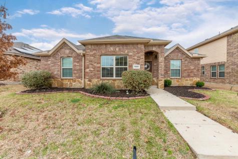 2516 Glen Hollow Drive Lancaster TX 75134