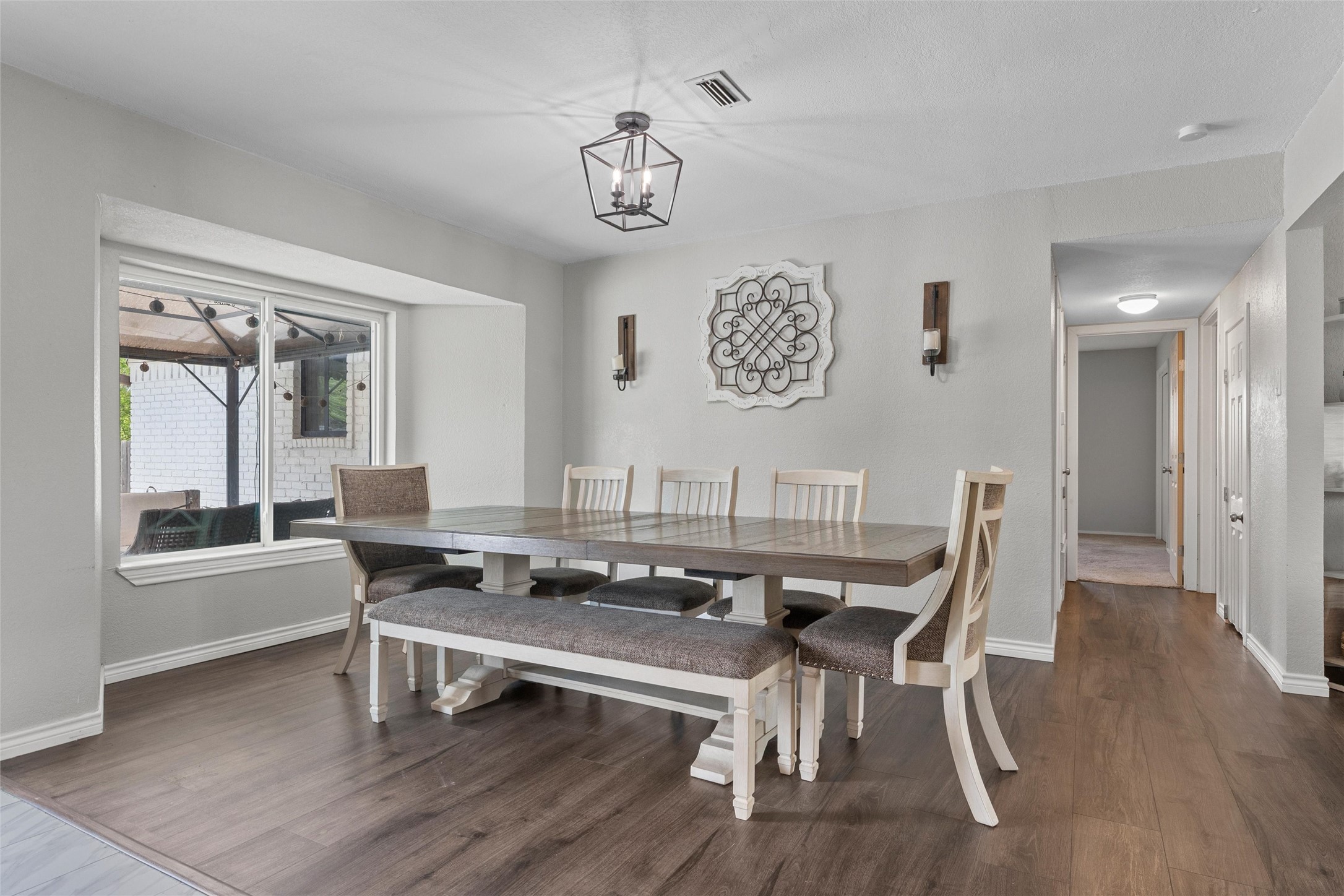 128 E Johnson Street Hewitt TX 76643