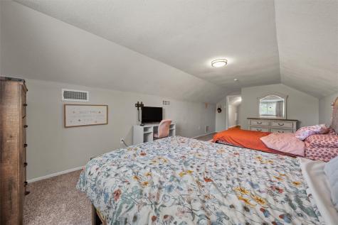 128 E Johnson Street Hewitt TX 76643
