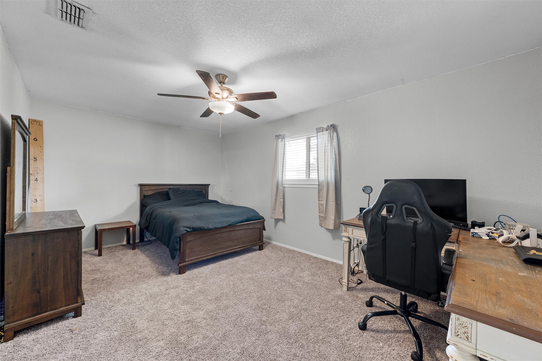 128 E Johnson Street Hewitt TX 76643