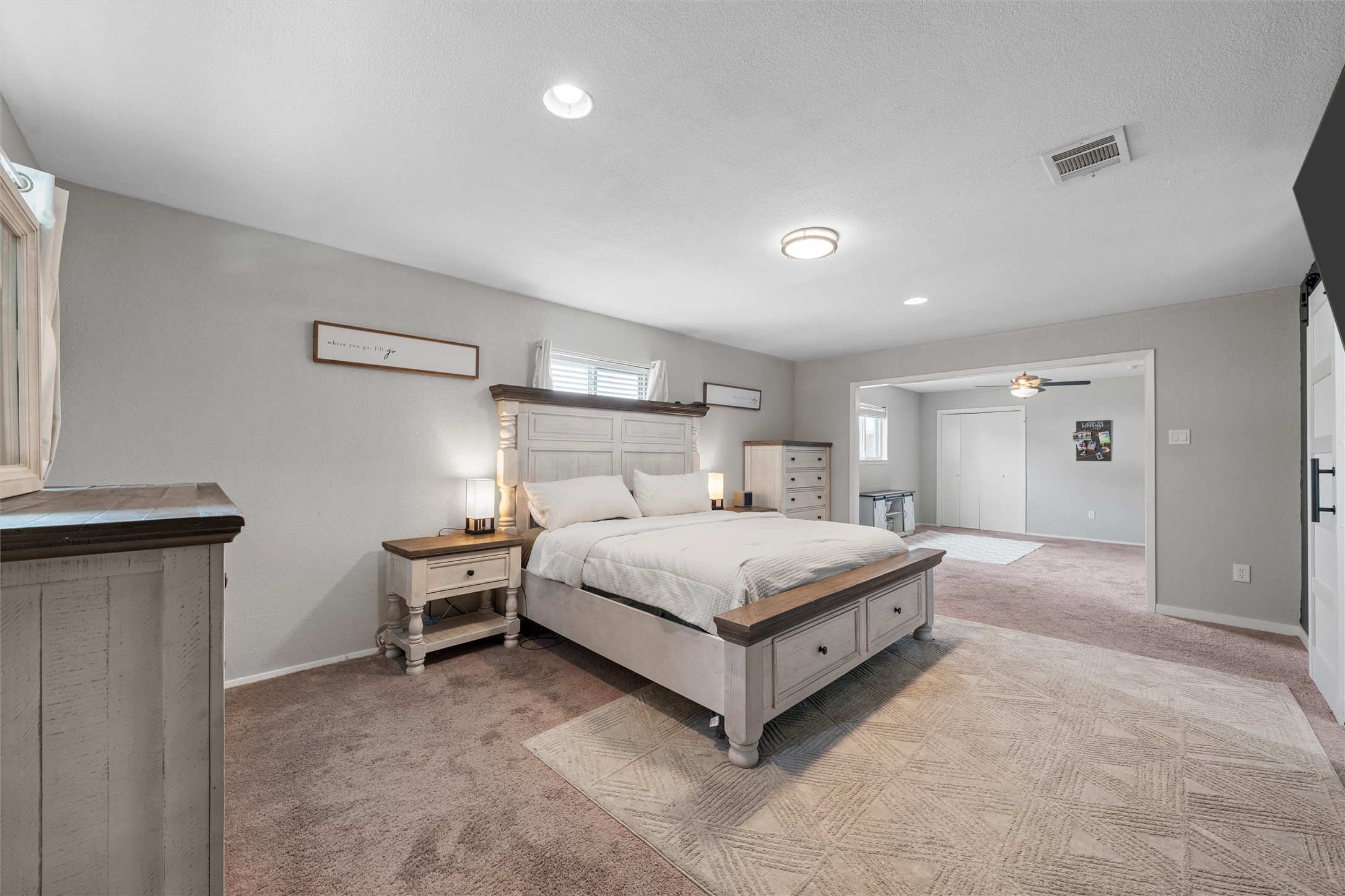 128 E Johnson Street Hewitt TX 76643
