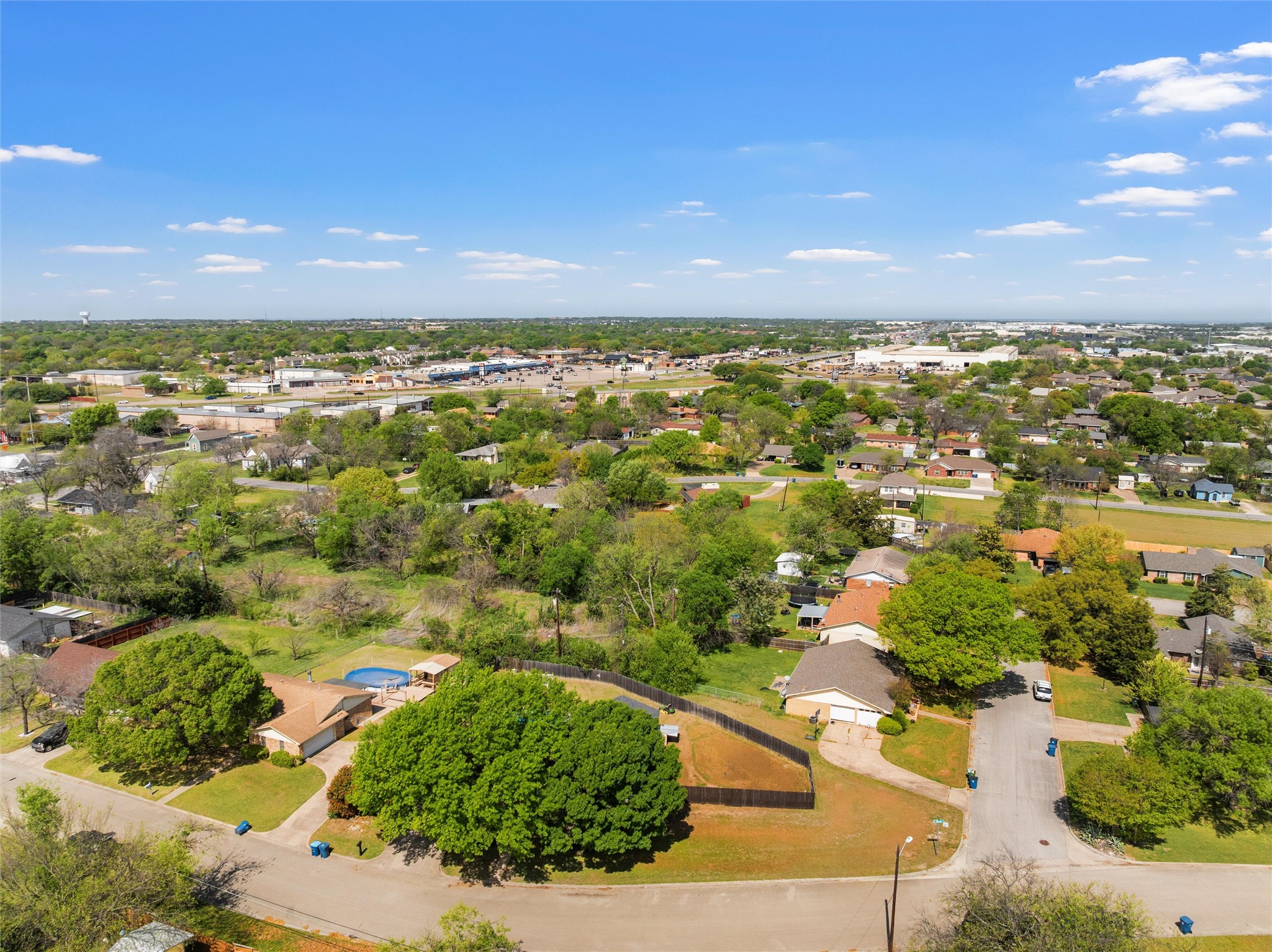 128 E Johnson Street Hewitt TX 76643