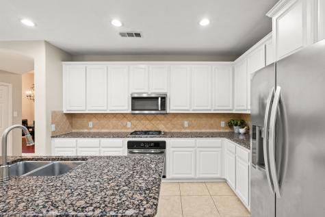 2832 Hidden Knoll Trail Frisco TX 75034