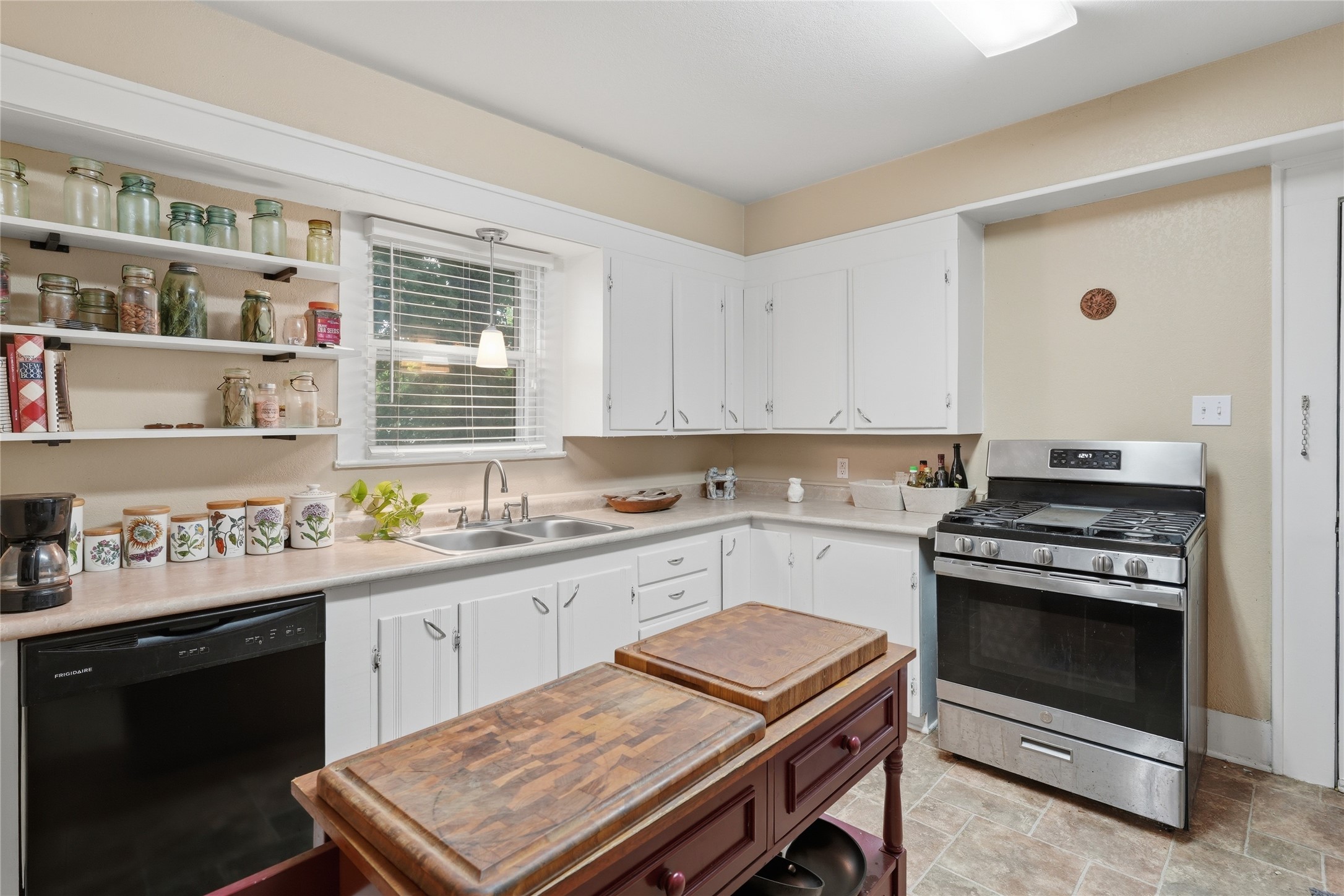 609 E Elm Street Hillsboro TX 76645