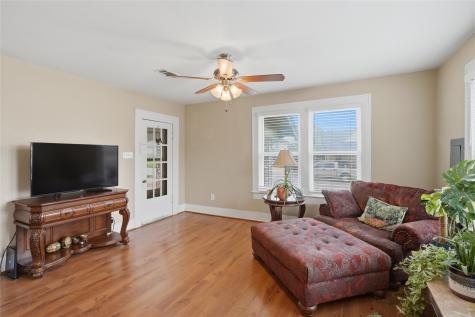 609 E Elm Street Hillsboro TX 76645