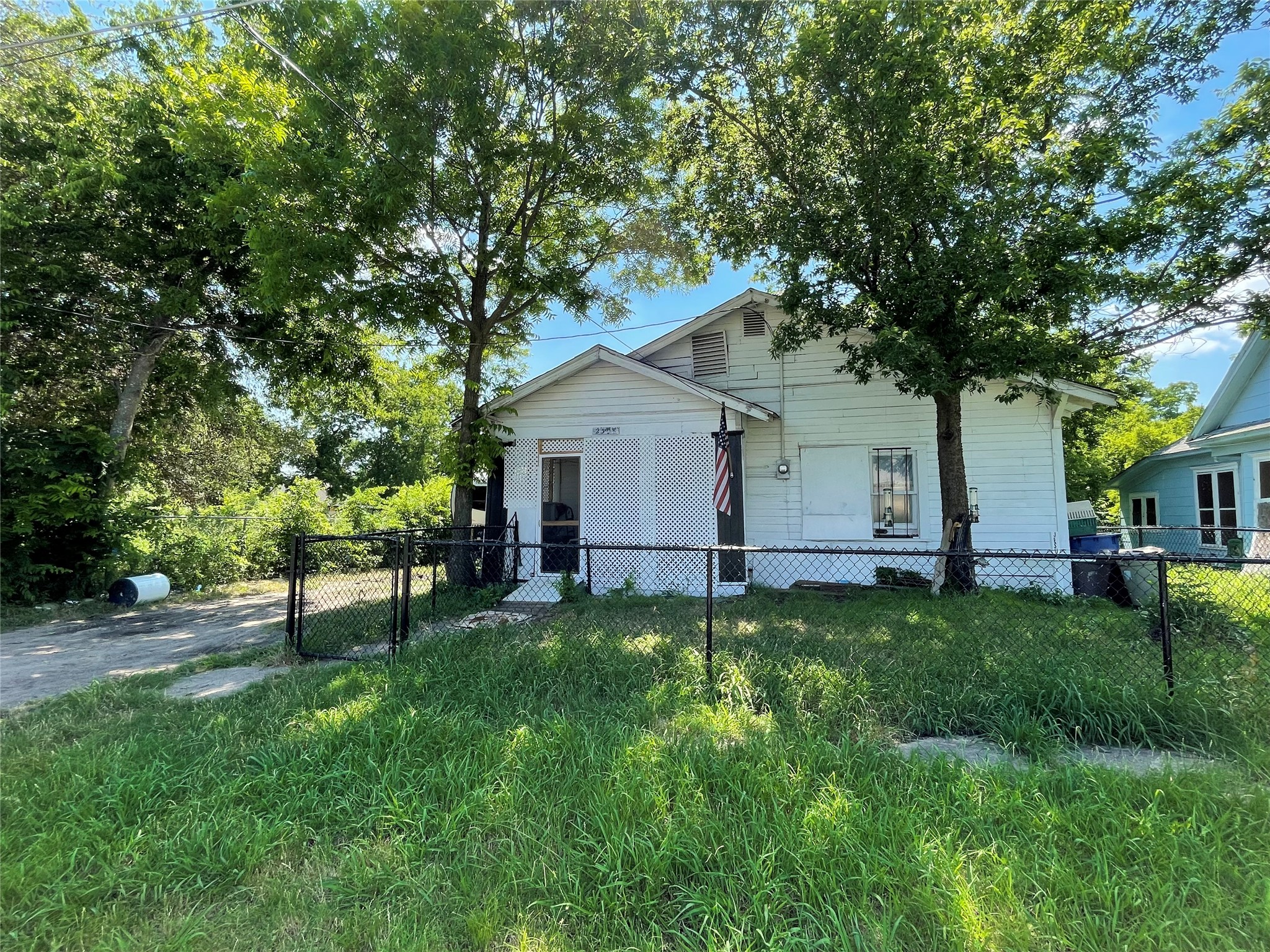 2308 Morgan Street Greenville TX 75401