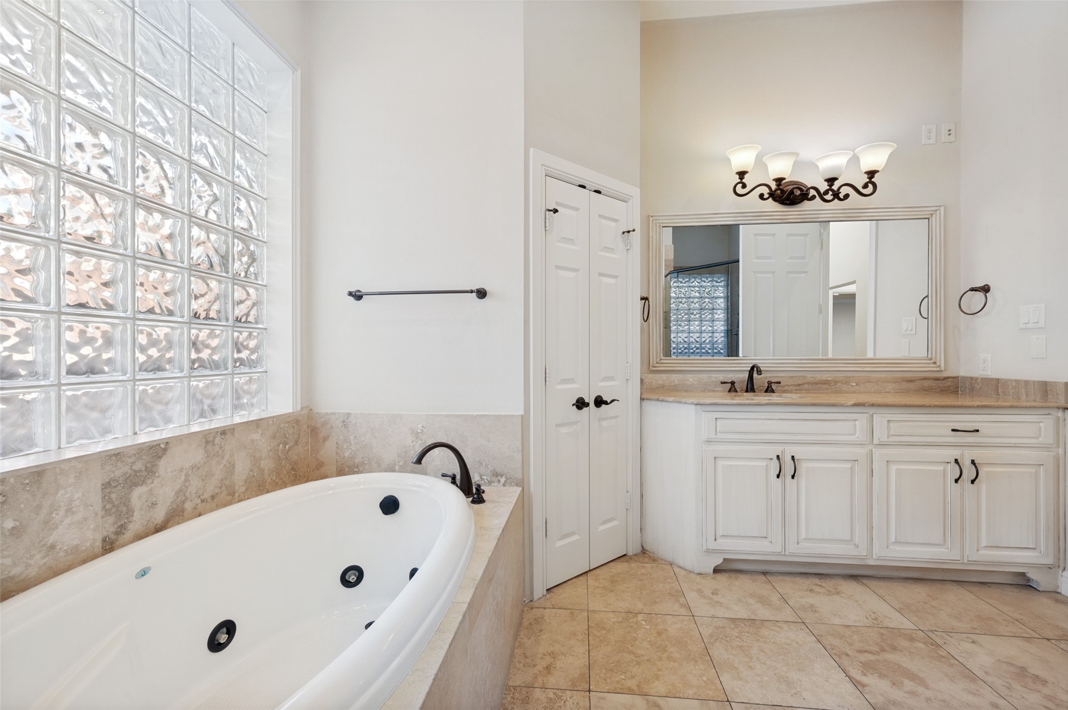 4678 Beverly Drive Highland Park TX 75209