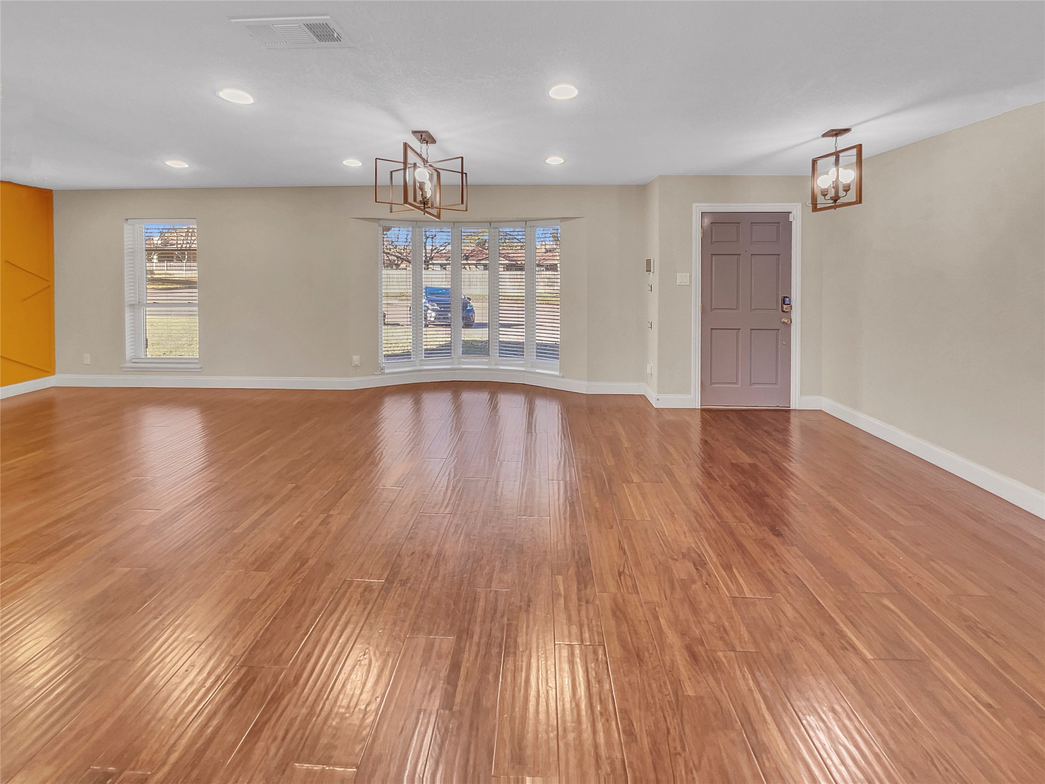1736 Reynoldston Lane Dallas TX 75232