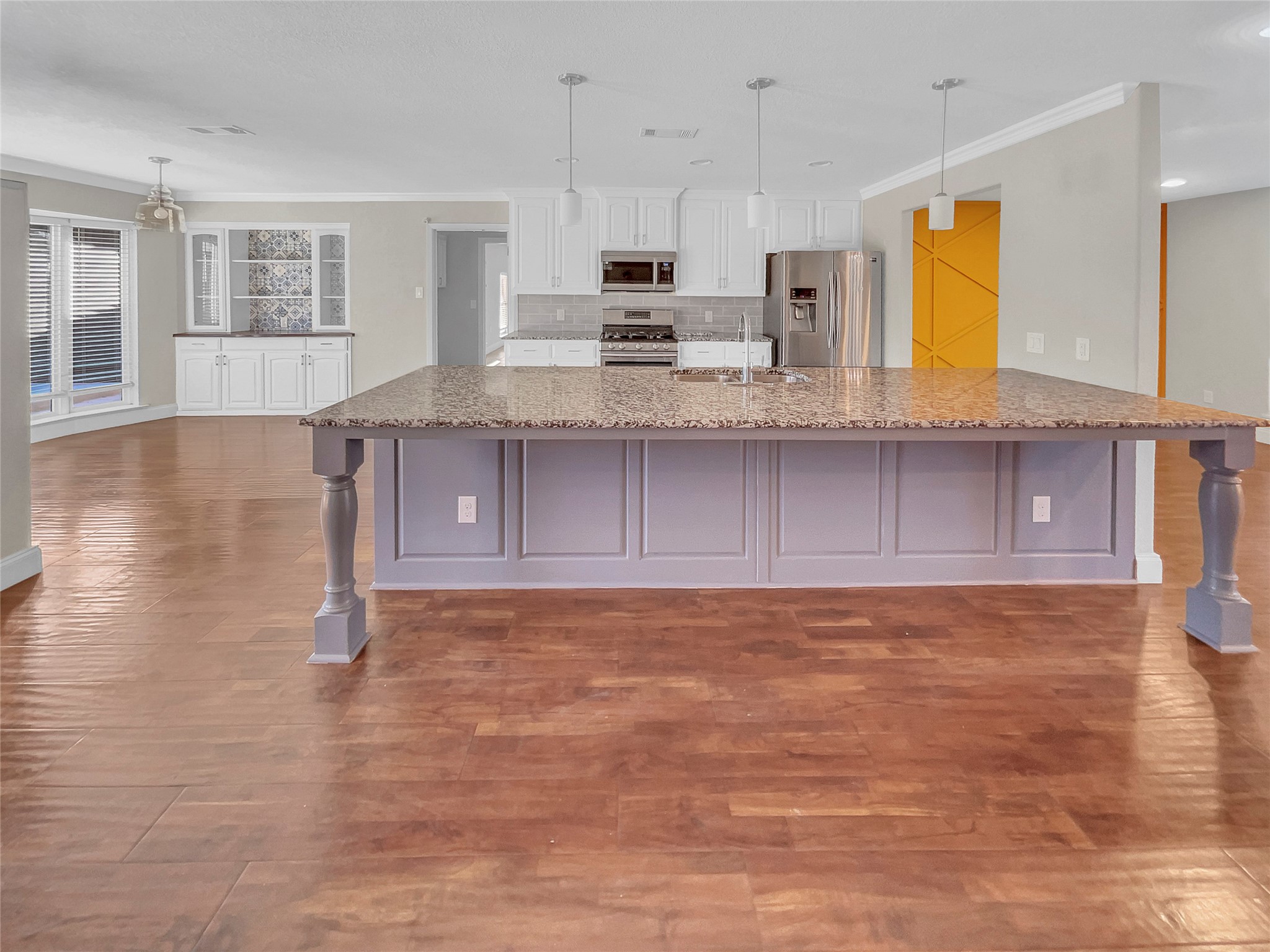 1736 Reynoldston Lane Dallas TX 75232