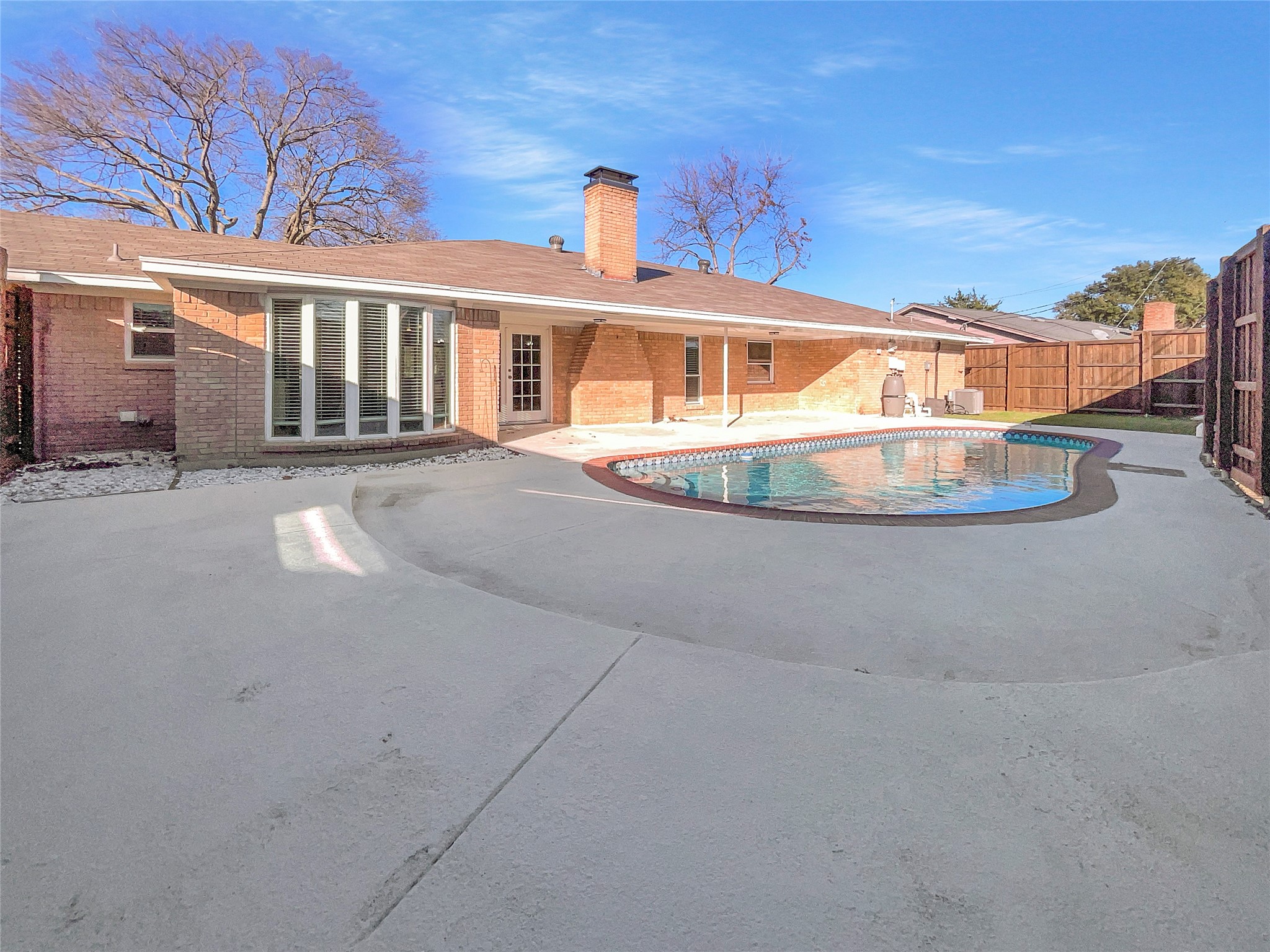 1736 Reynoldston Lane Dallas TX 75232