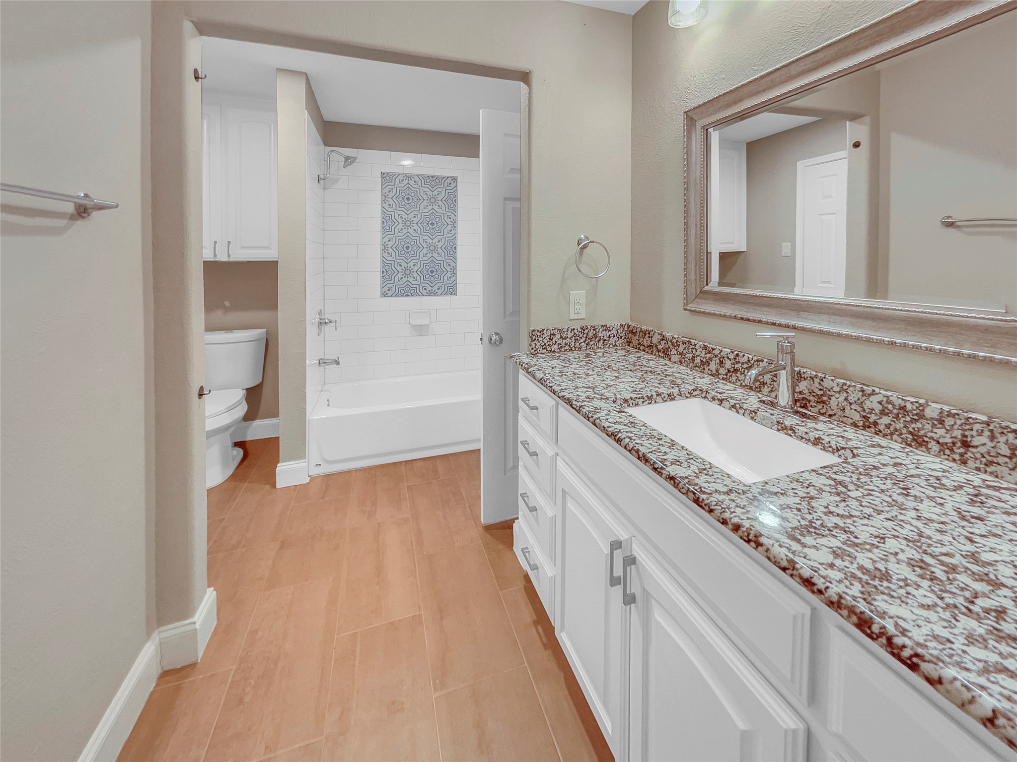 1736 Reynoldston Lane Dallas TX 75232