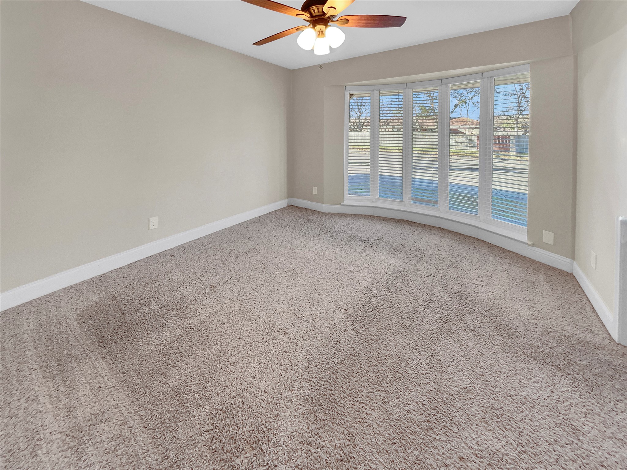 1736 Reynoldston Lane Dallas TX 75232