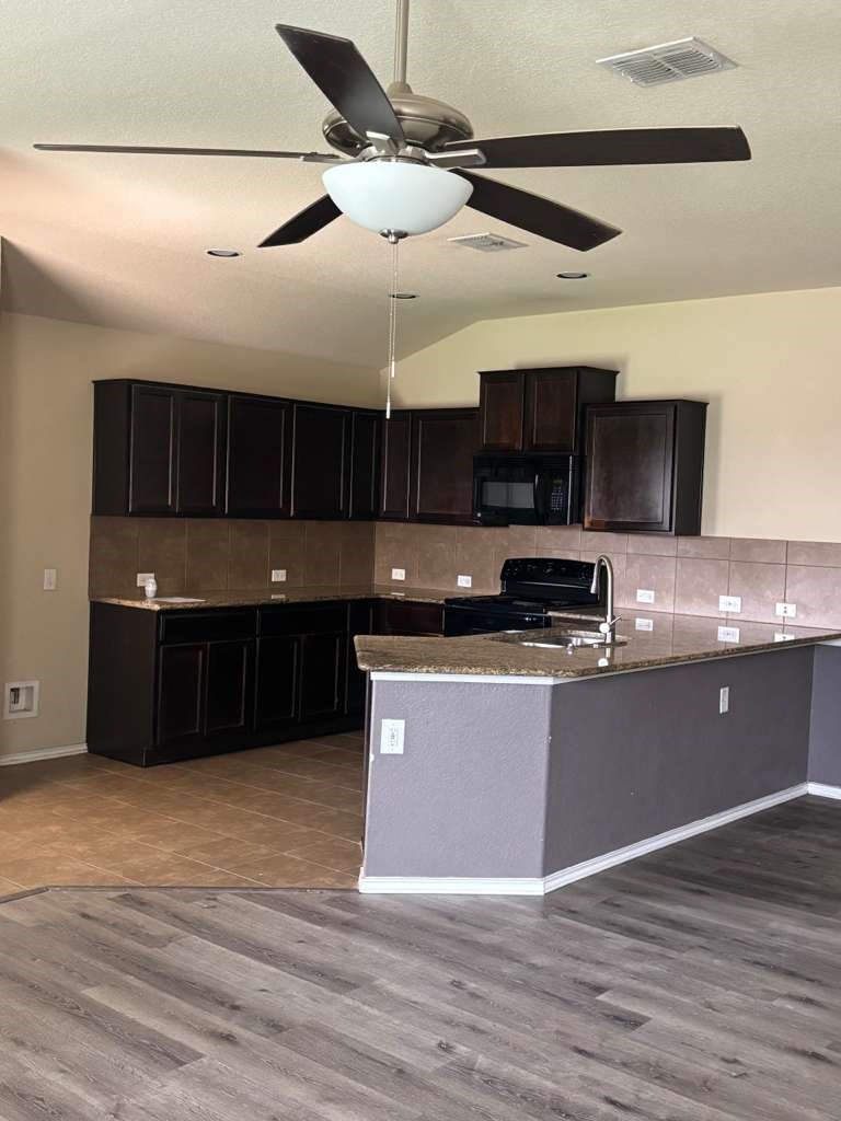 11507 N Peak San Antonio TX 78245
