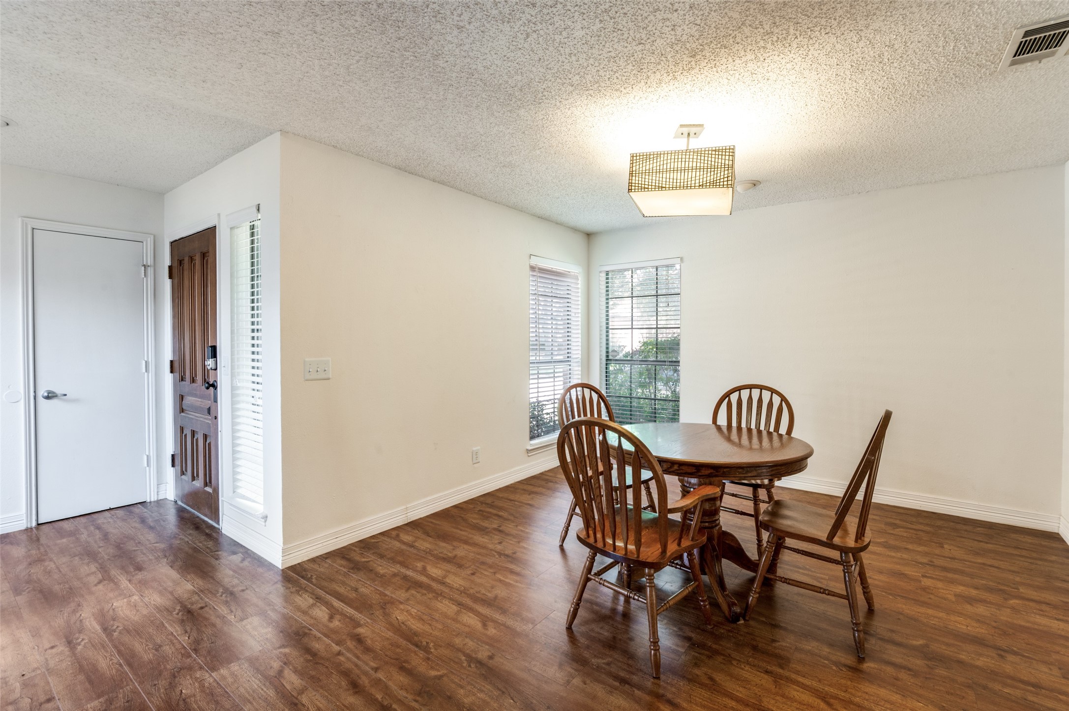 14813 Sopras Circle Addison TX 75001