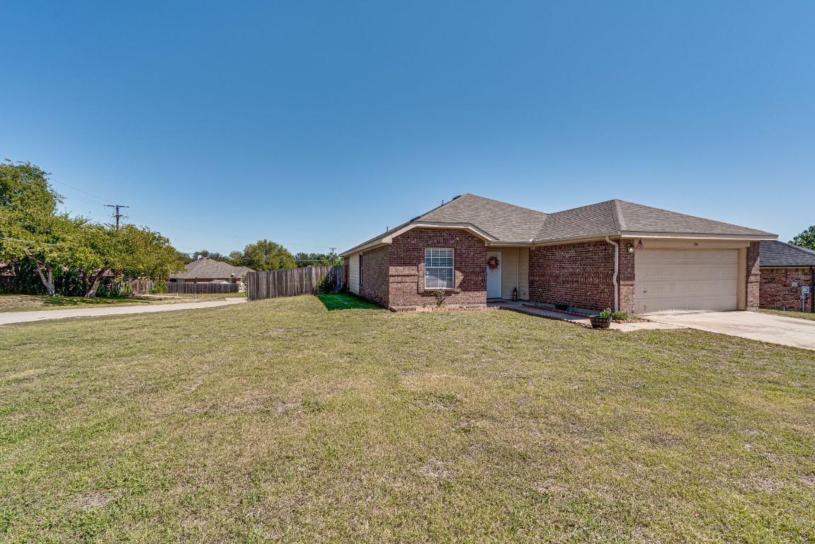 904 Beaver Creek Drive Burleson TX 76028
