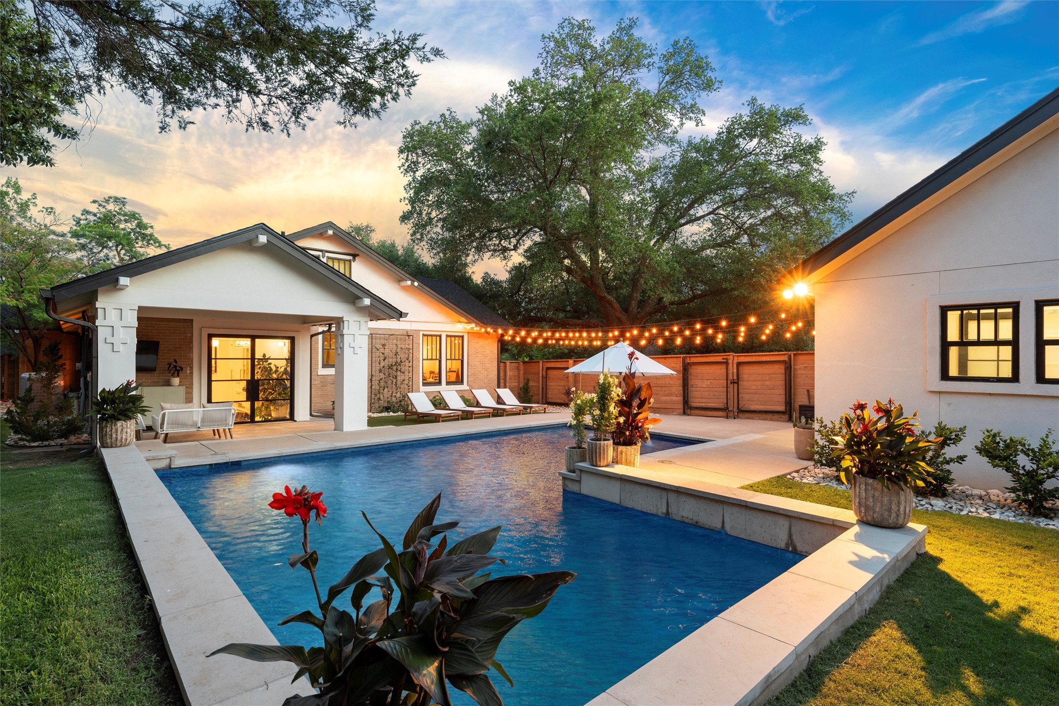 2825 Sanger Avenue Waco TX 76707