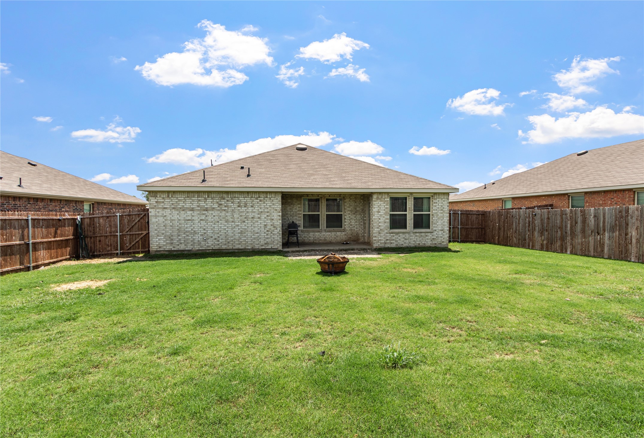 15141 Ace Drive Dallas TX 75253