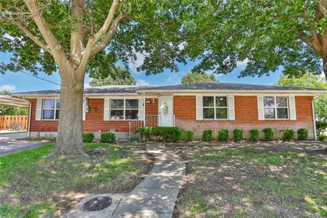 712 N Maple Street Muenster TX 76252