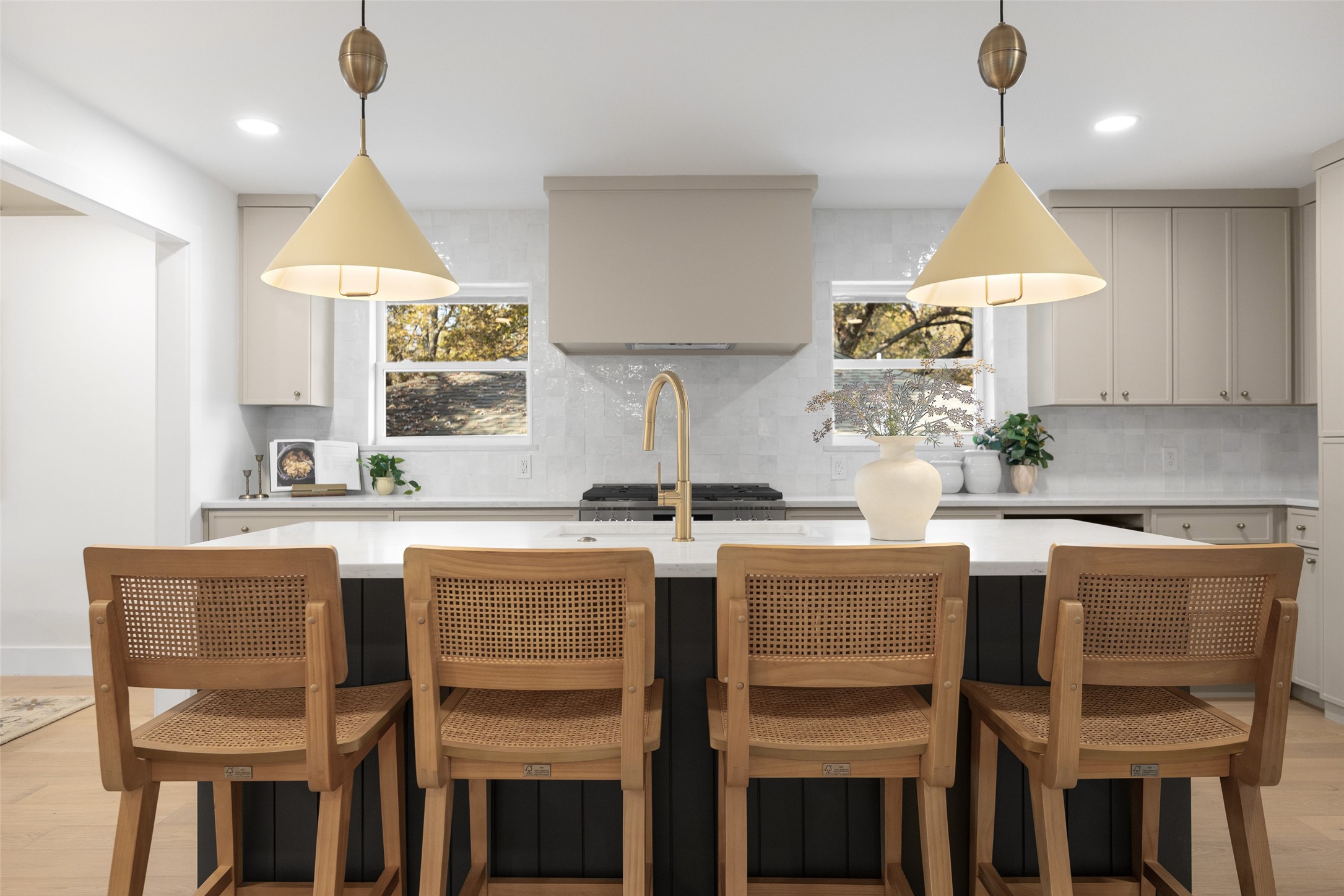 Dallas TX, 9727 Dartridge Drive