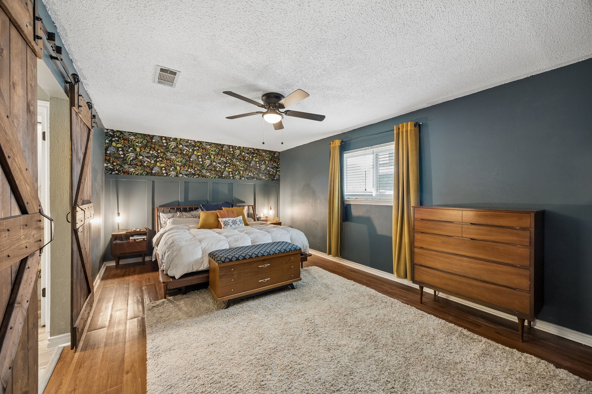 722 Royal Oaks Drive Garland TX 75040