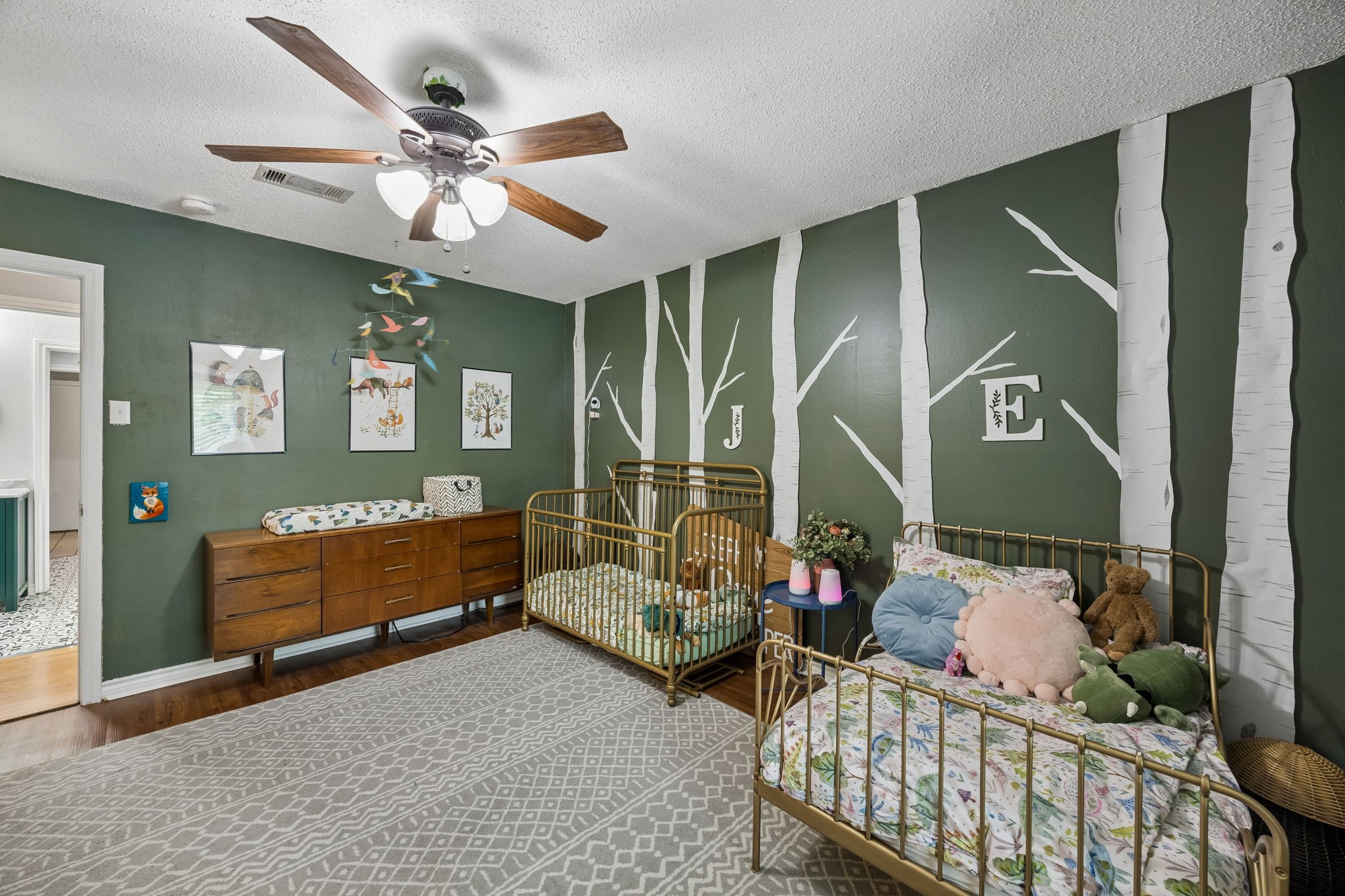 722 Royal Oaks Drive Garland TX 75040