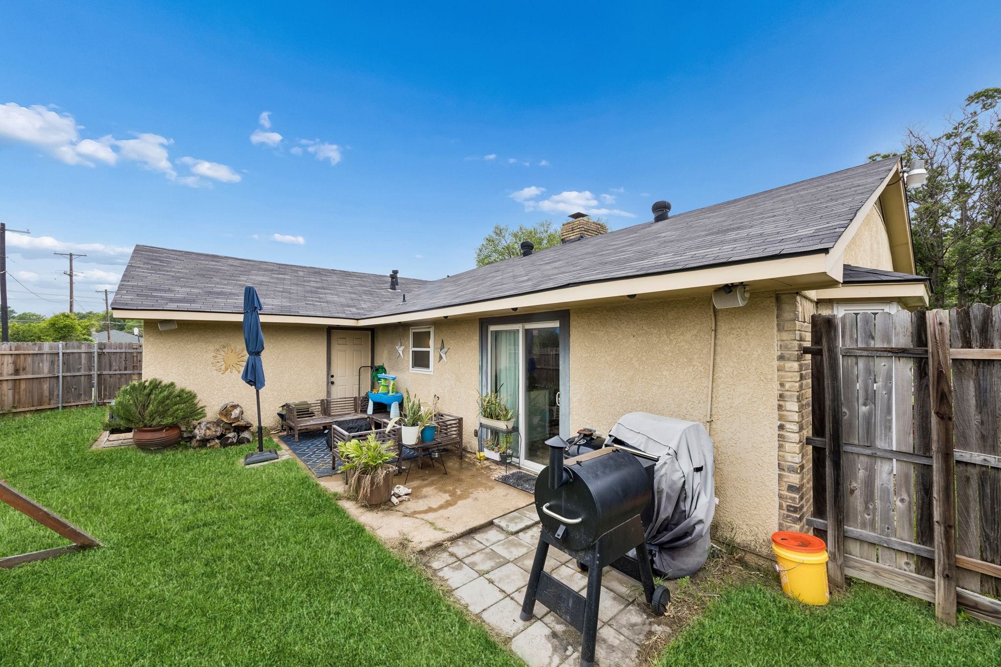 722 Royal Oaks Drive Garland TX 75040
