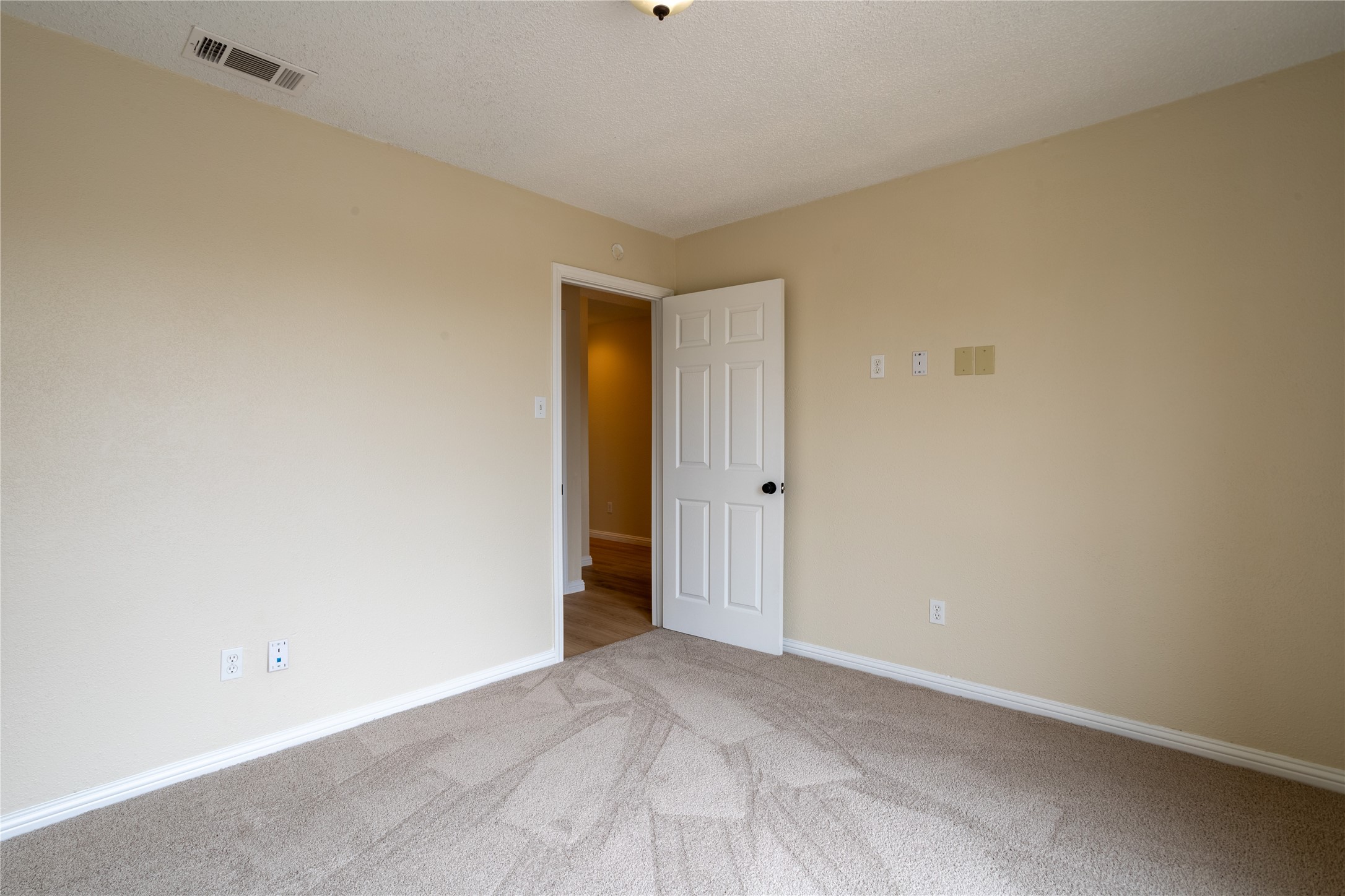 2708 Dali Drive Dallas TX 75287