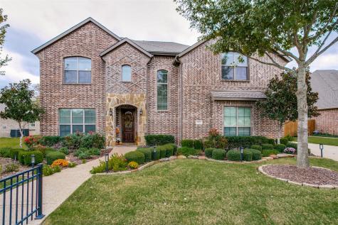 812 Silver Creek Drive Desoto TX 75115