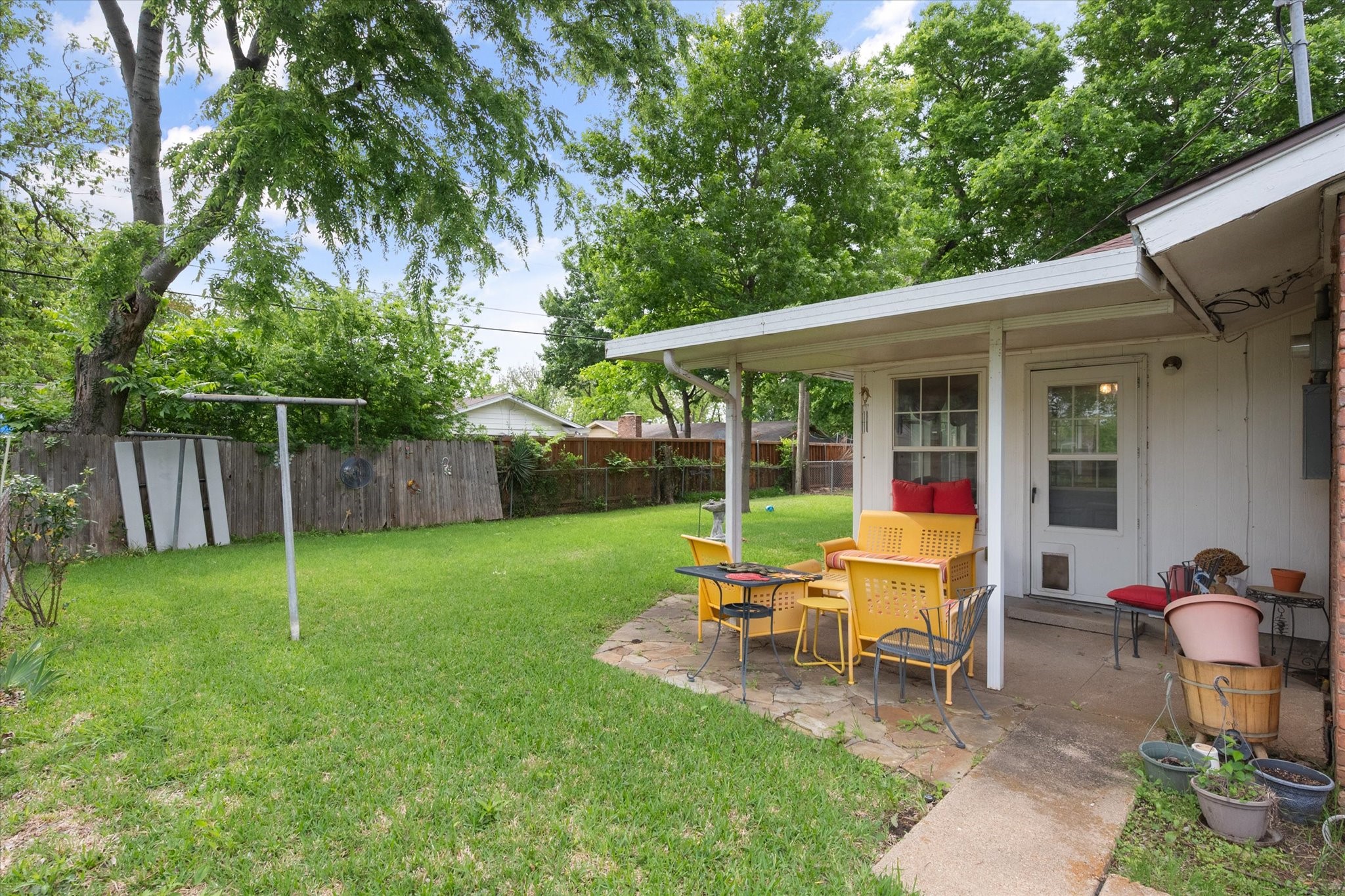 1715 Bradford Drive Arlington TX 76010